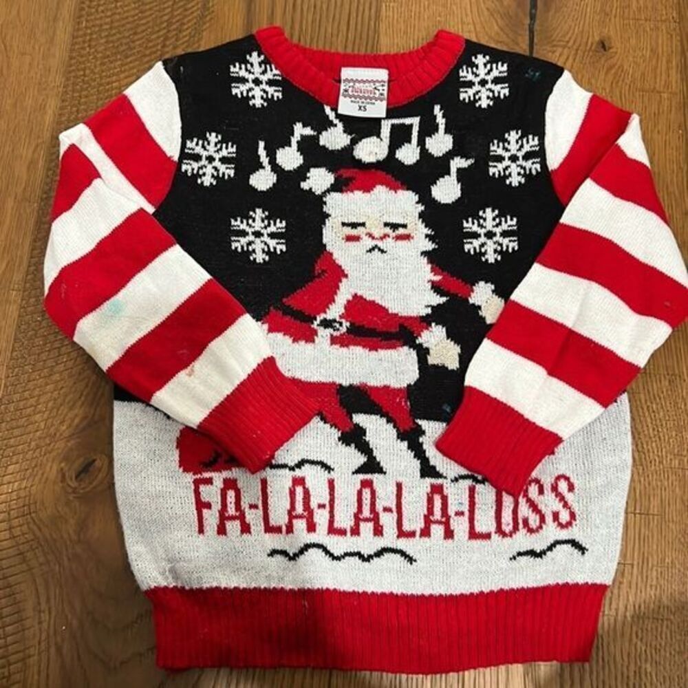 Kids Christmas sweater size XS lights up